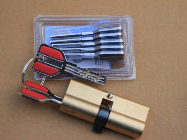 大理24小时上门开锁公司